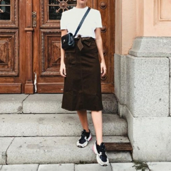 Adidas Falcon Active Red trendy  sneakers - Picture 15 of 17